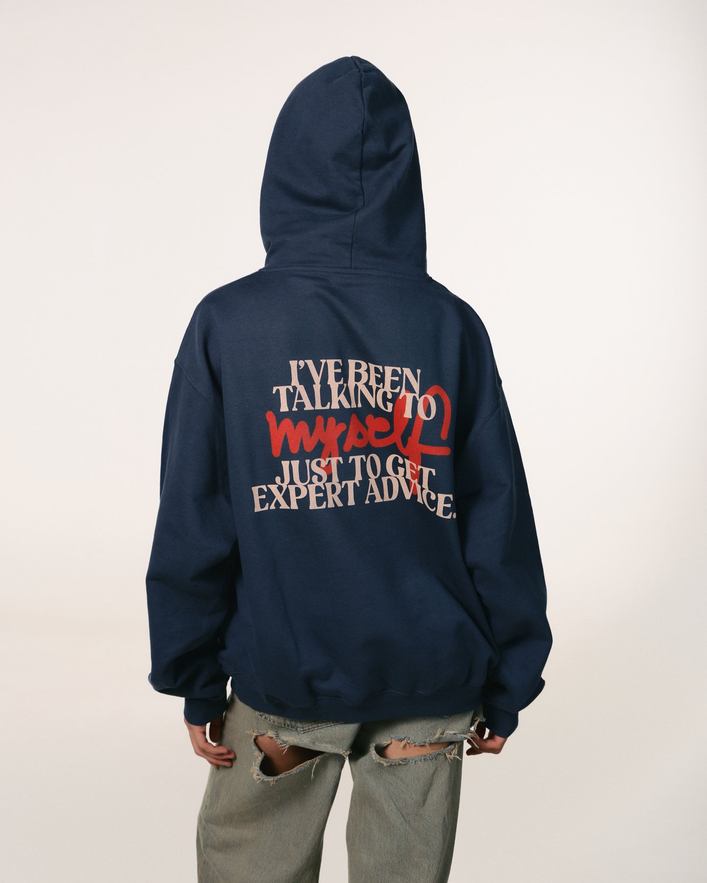 Hanorac oversize unisex „Talking to Myself” culoare navy, vedere din spate, print statement