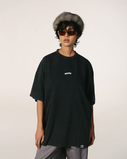 Tricou oversized unisex Hoppers Everybody Loves You negru, vedere frontala pe model, hip hop takeovers
