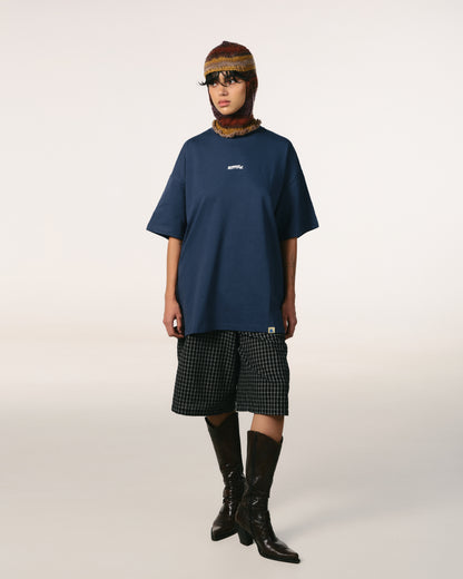 Tricou oversized unisex Hoppers Talking to Myself navy blue, vedere frontala pe model, hip hop takeovers
